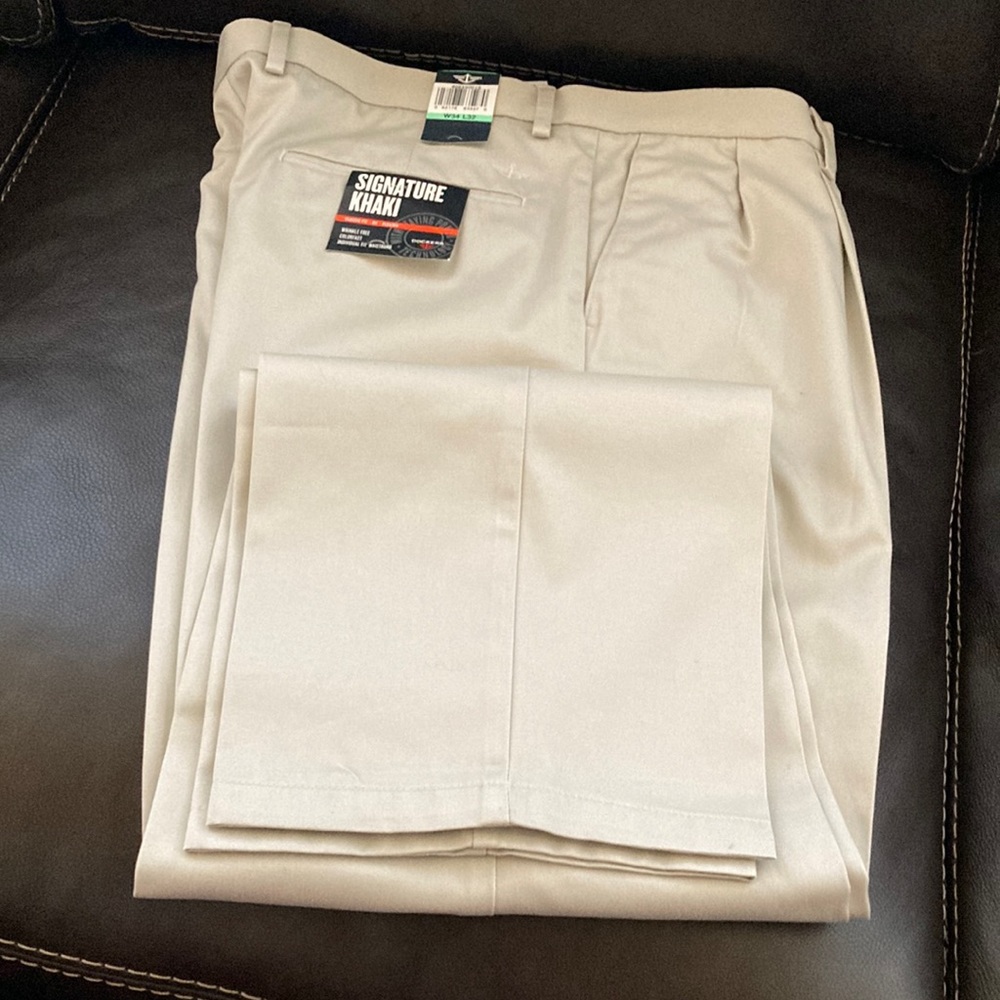 Men’s Dockers